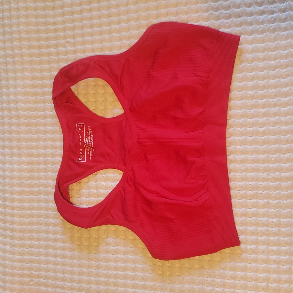 6 Sports Bras - Picture 6 of 8